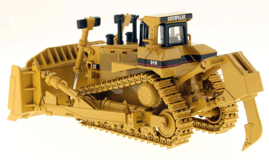 Ring Power CAT Retail Store. 1:50 Cat® D11R Track-Type Tractor